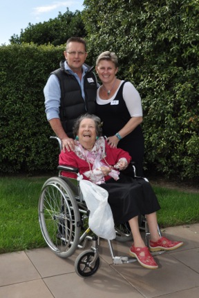 John, Kelly and Myrtle 20/4/2013